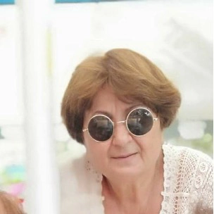 Portrait de la traductrice Nana Gogolashvili